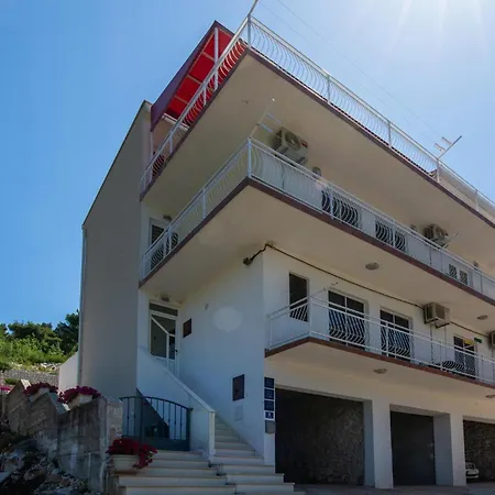 Σπίτι διακοπών Six-bedroom In Klek