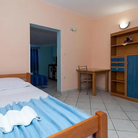 Σπίτι διακοπών Six-bedroom In *