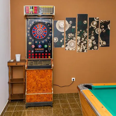 別荘 Six-bedroom In クレック
