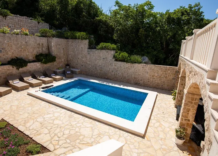 Six-bedroom In 克勒克