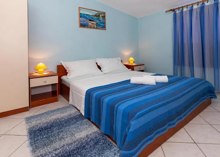 Six-bedroom In * 克勒克