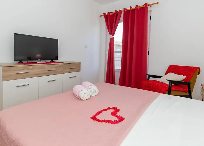 度假居 Six-bedroom In *